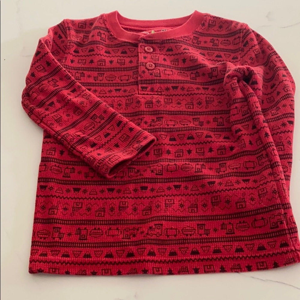 Children’s long sleeve trains shirt.